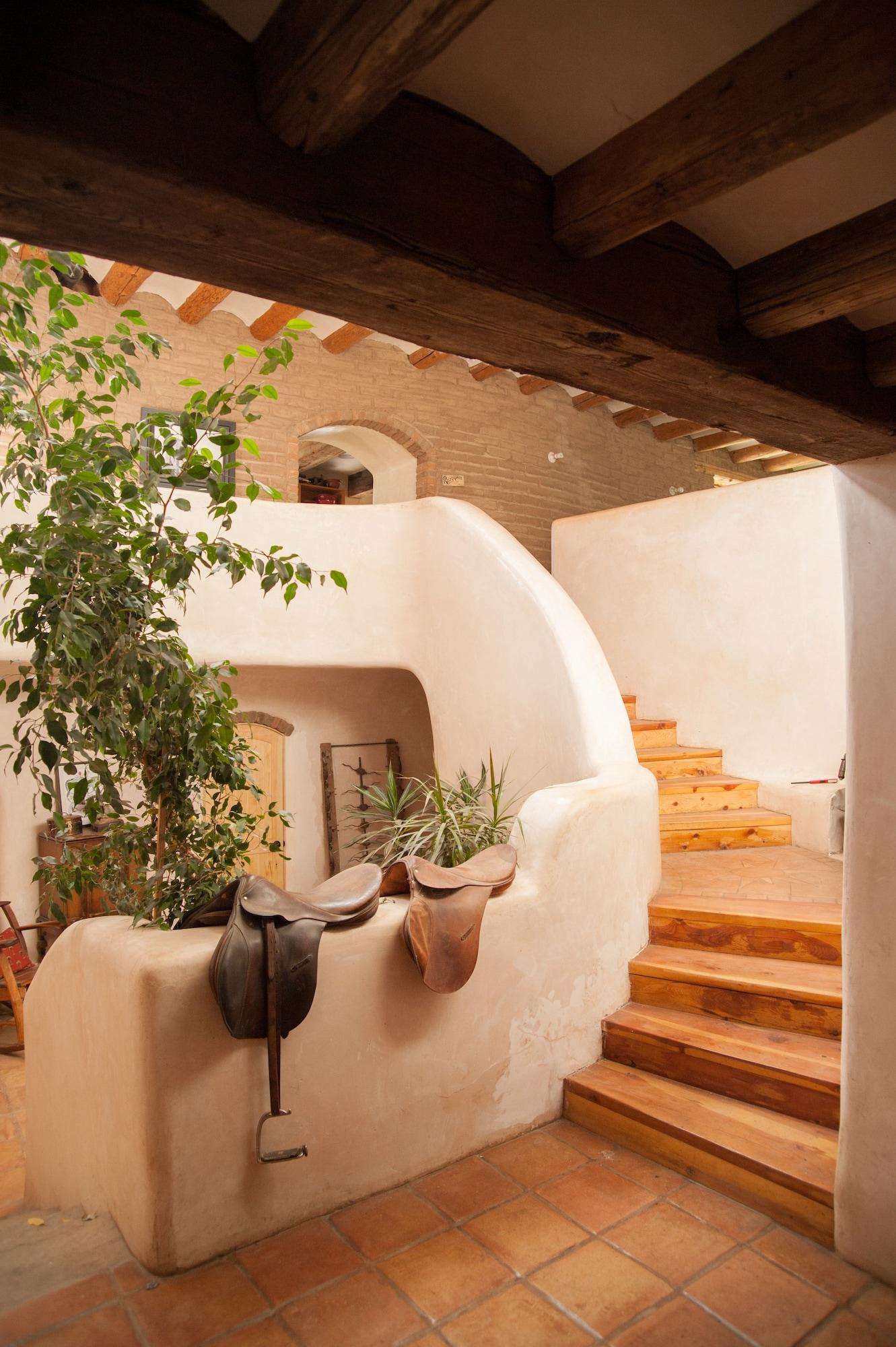 Varios Maison de Terre