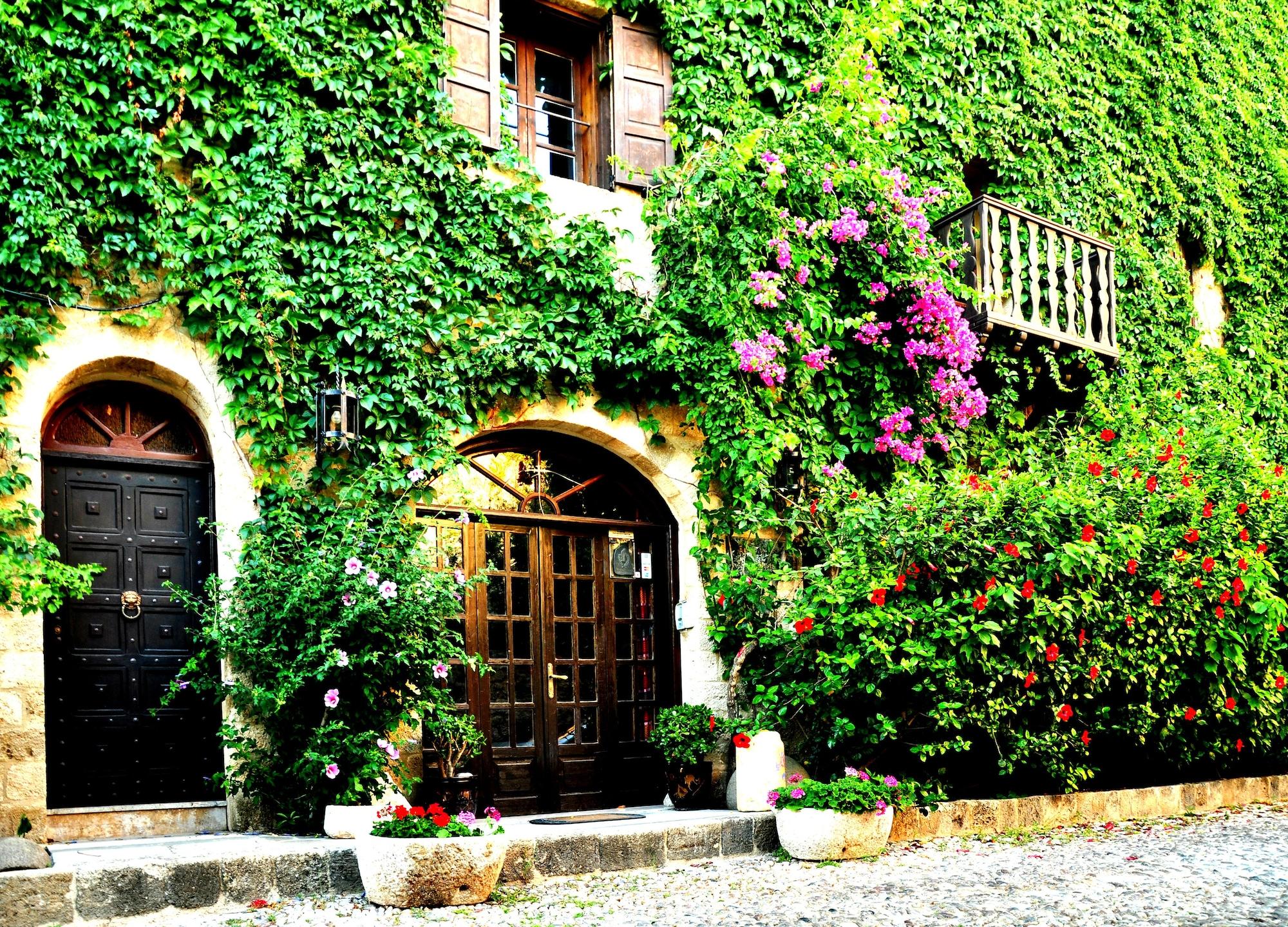 Vista Exterior S. Nikolis Historic Boutique Hotel