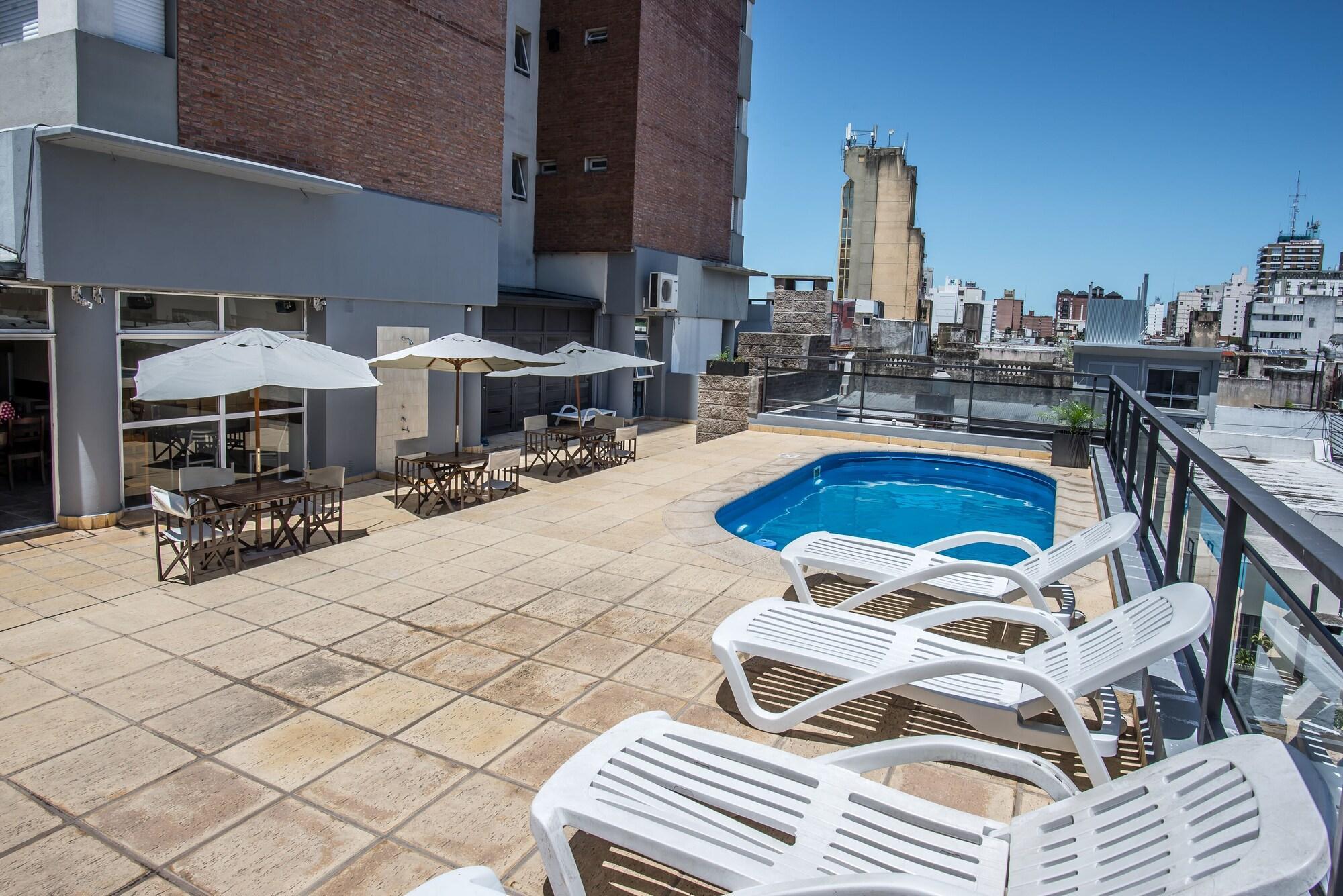 Vista Exterior Castelar Hotel