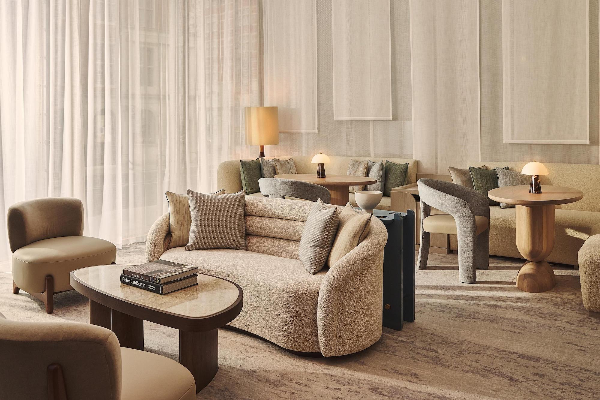 Vista Lobby The Berkeley, Maybourne