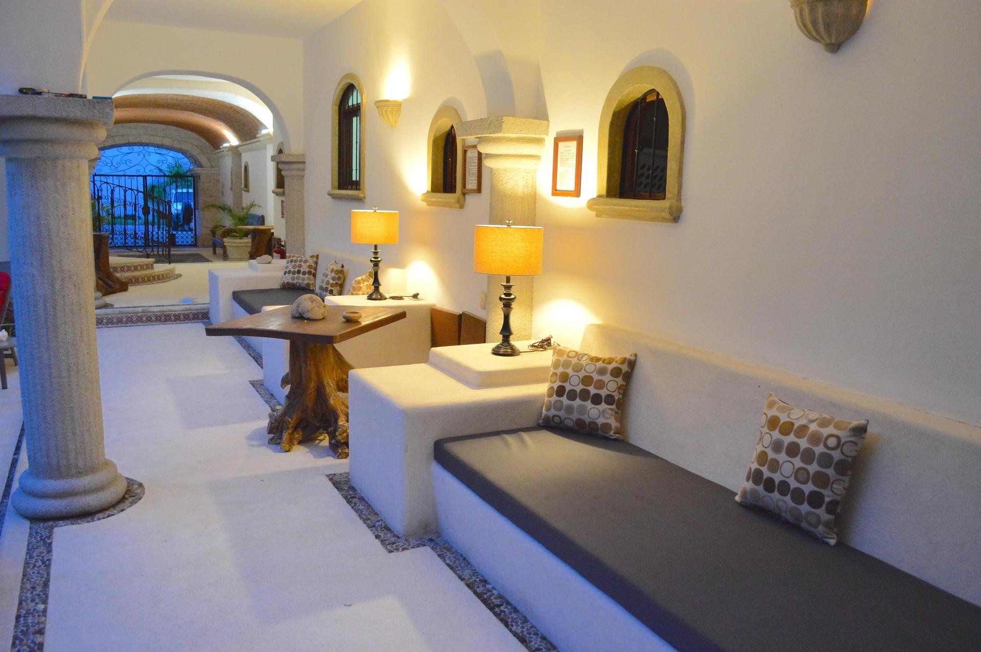 Vista Lobby Fabiola Condo Hotel