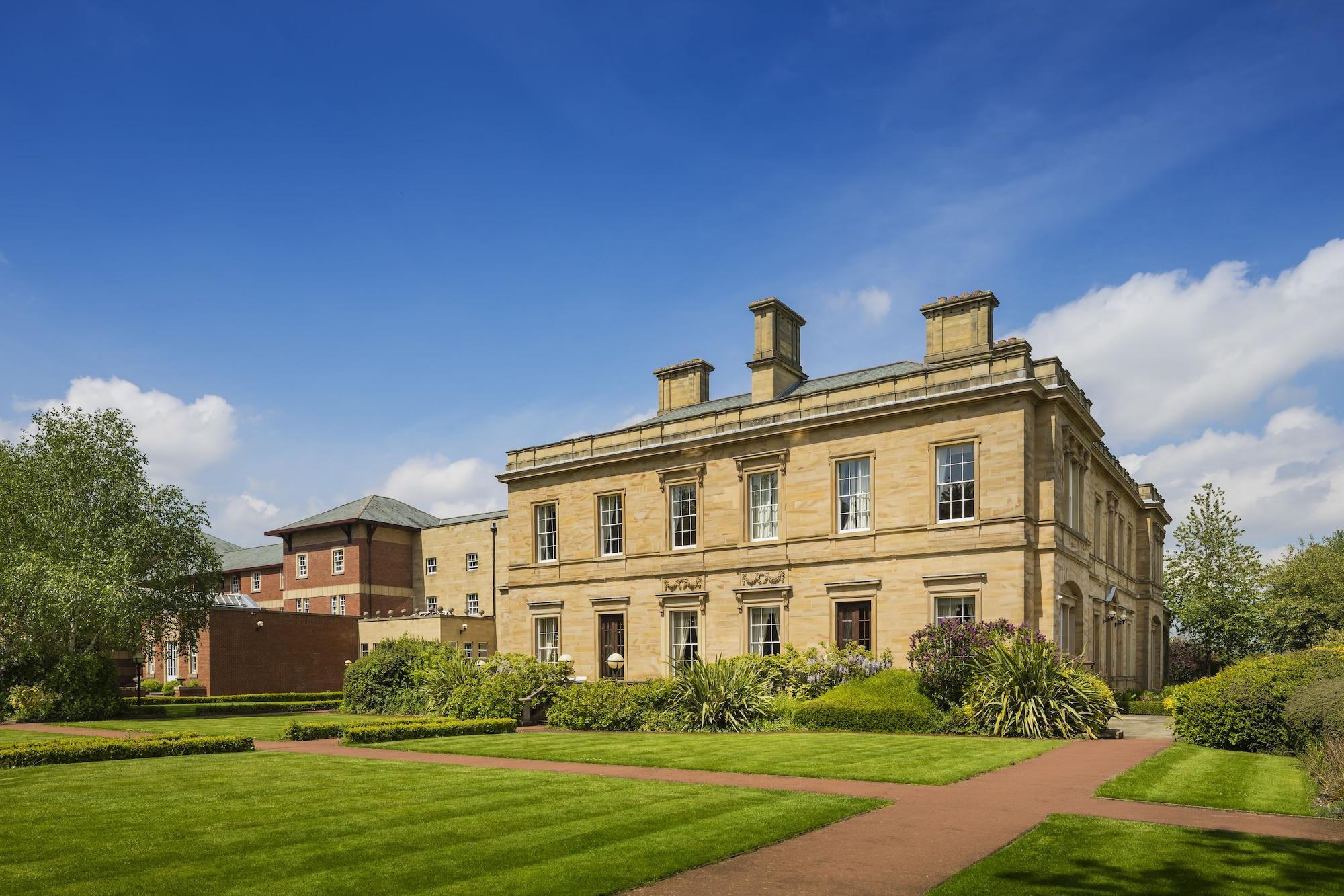 Vista Exterior Oulton Hall Hotel, Spa & Golf Resort