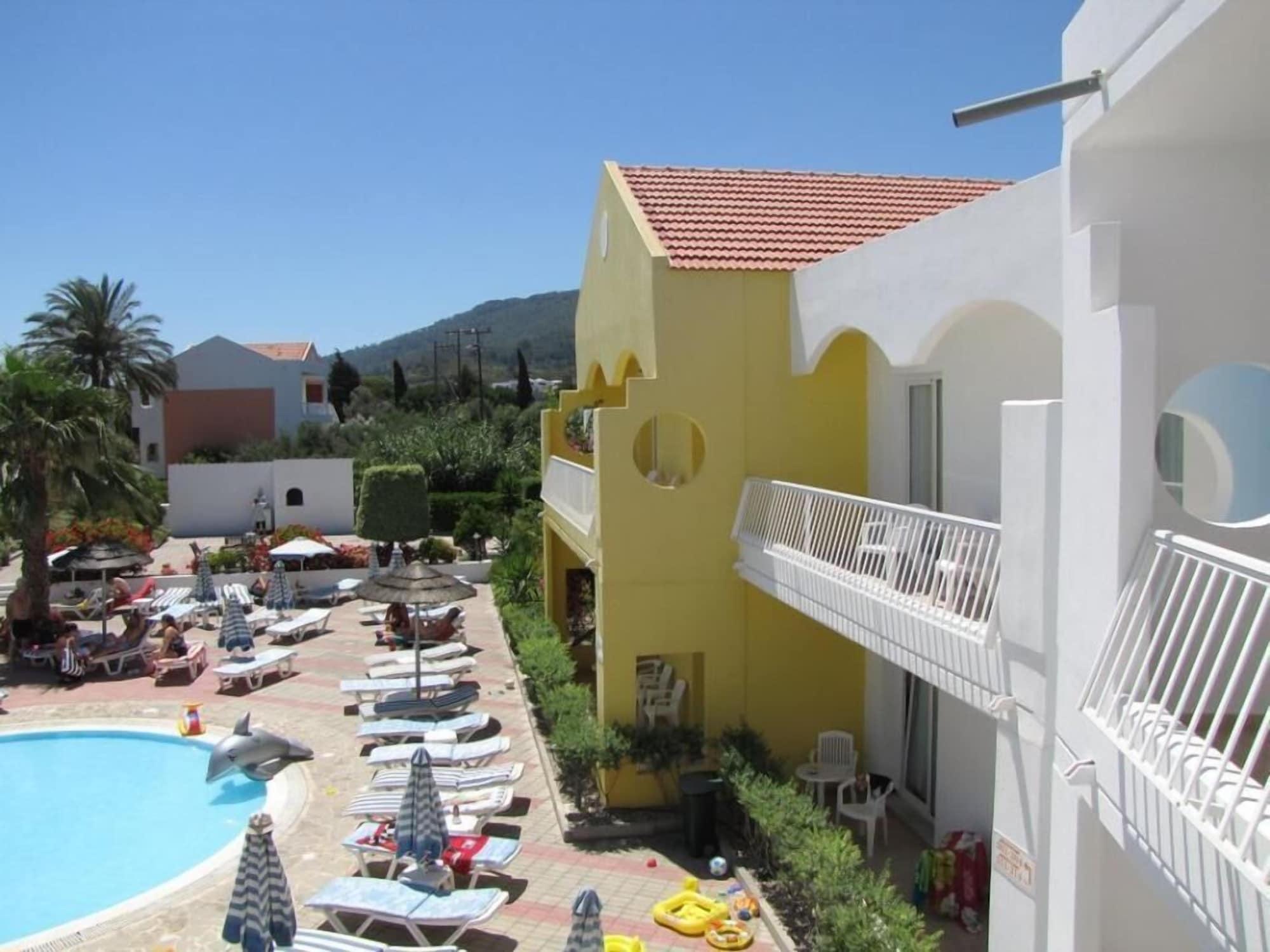Vista Exterior Valsami Hotel Apartments