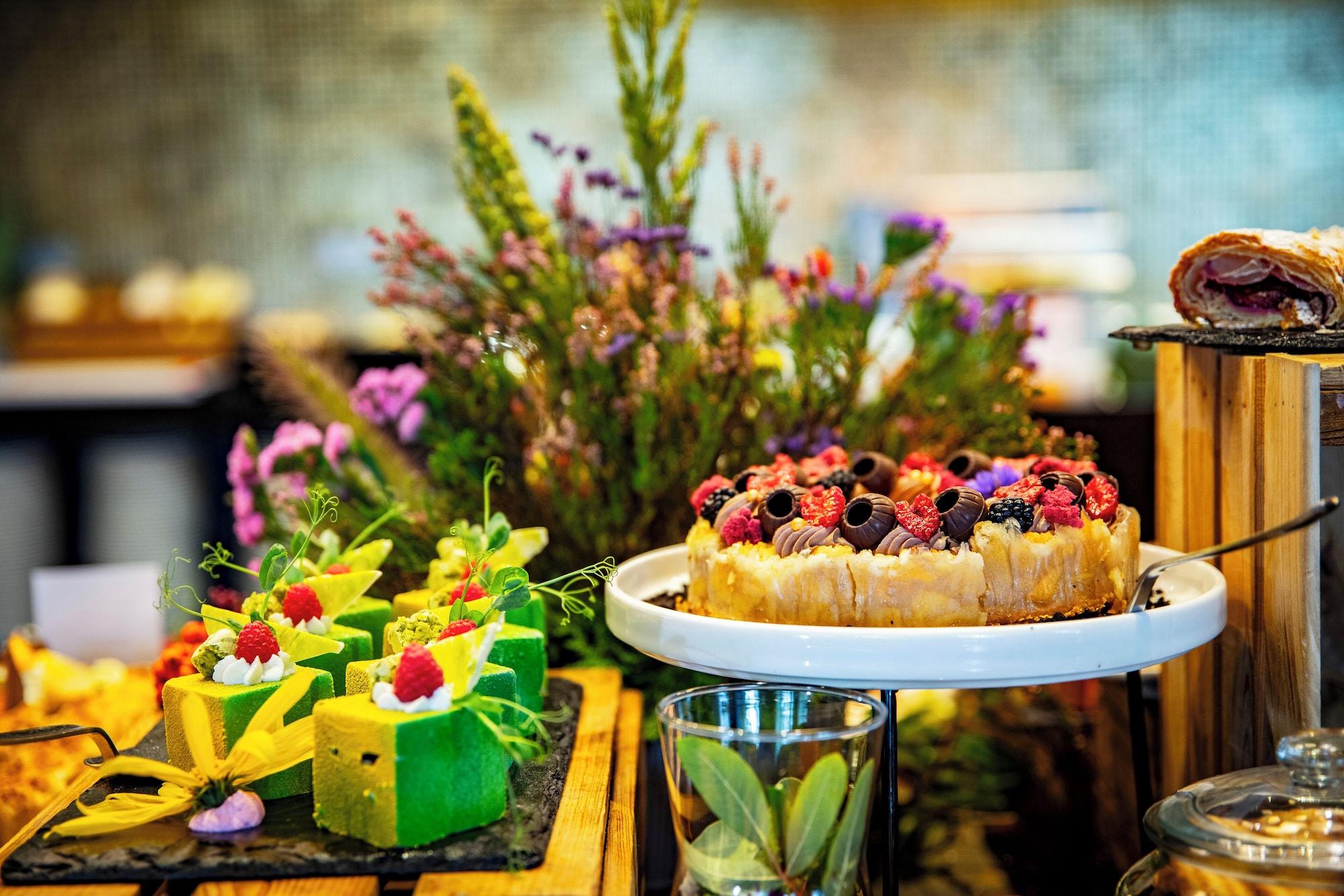 Restaurant DoubleTree By Hilton Hotel & Conference Centre Warsaw