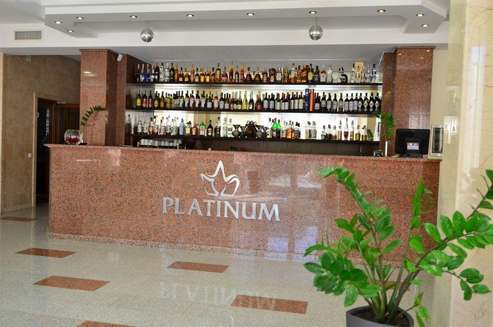 Bar/Salón Platinum Hotel