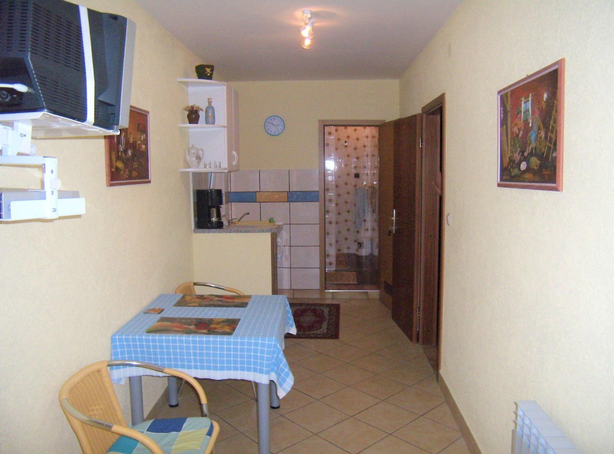 Vista Lobby Crikvenica Apartments and Rooms With Sea View