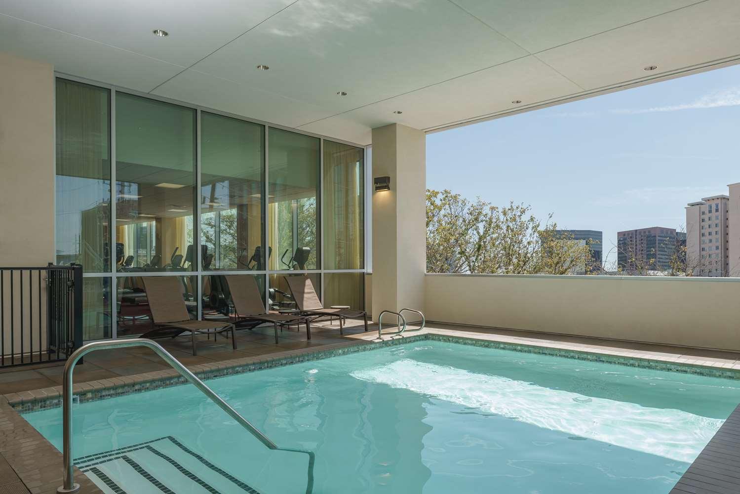 Pool view Hyatt Place Houston/Galleria