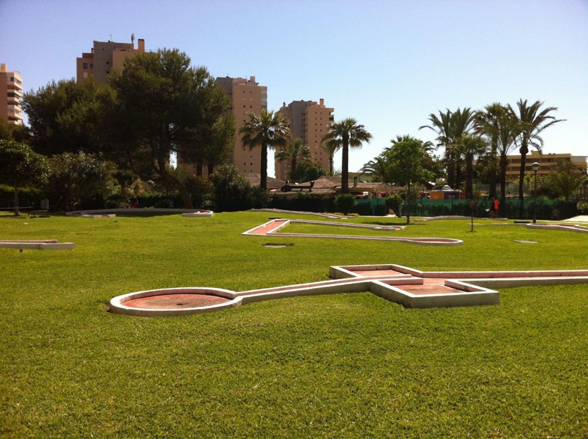 Campo de Golf Waterfront Playamar Apartments