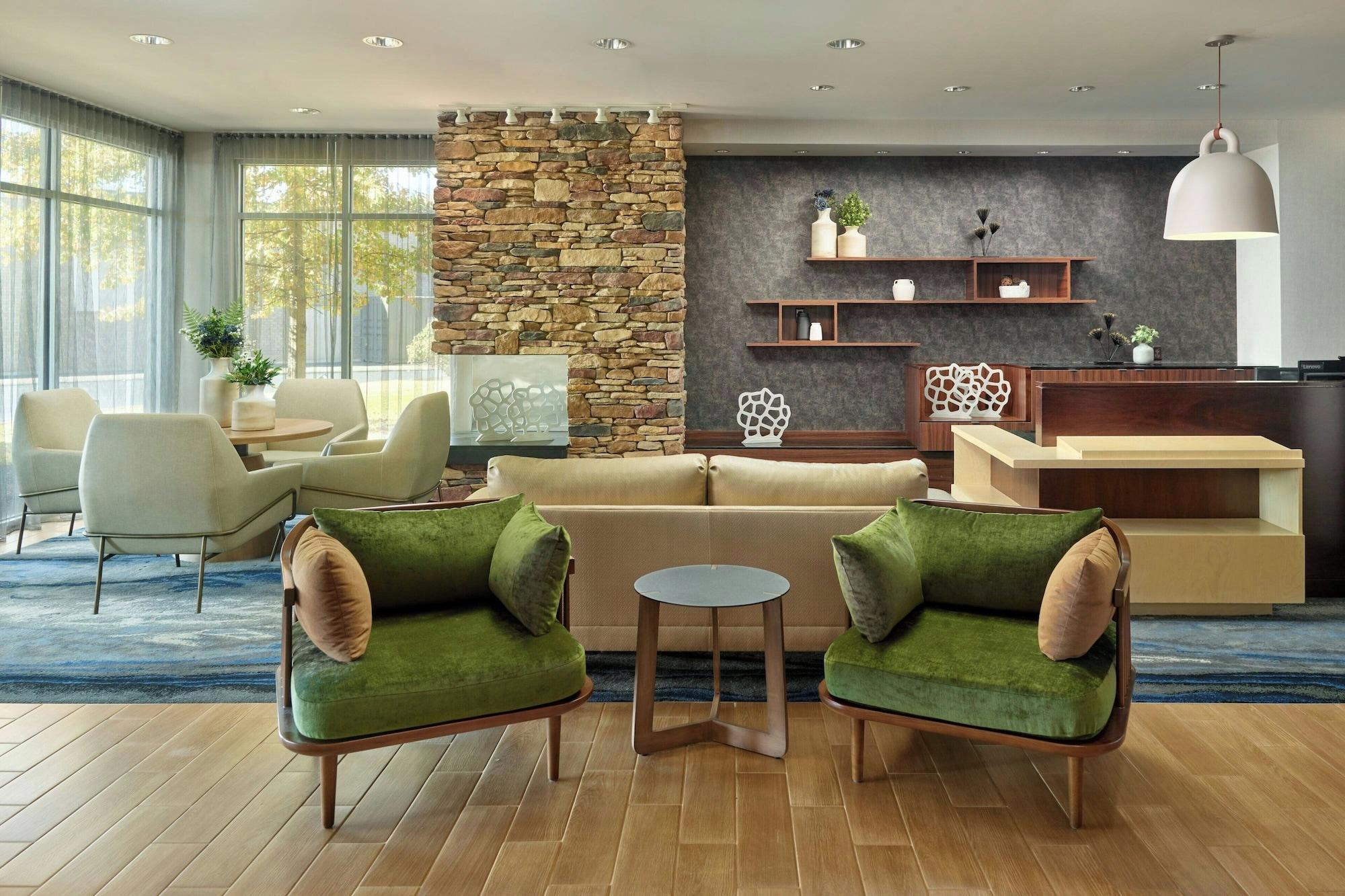 Vista Lobby Fairfield Inn & Suites by Marriott Jackson