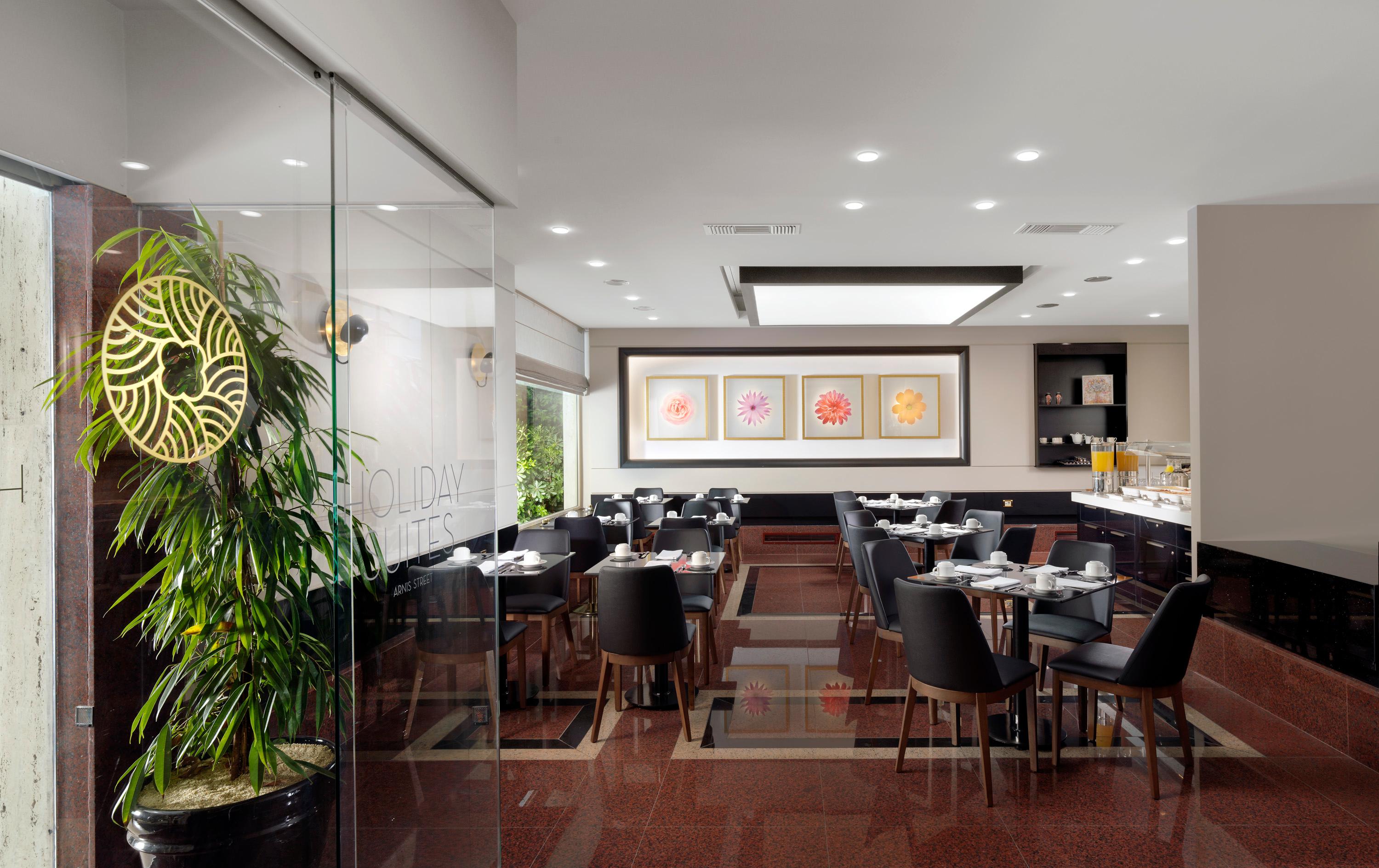 Restaurant Holiday Suites