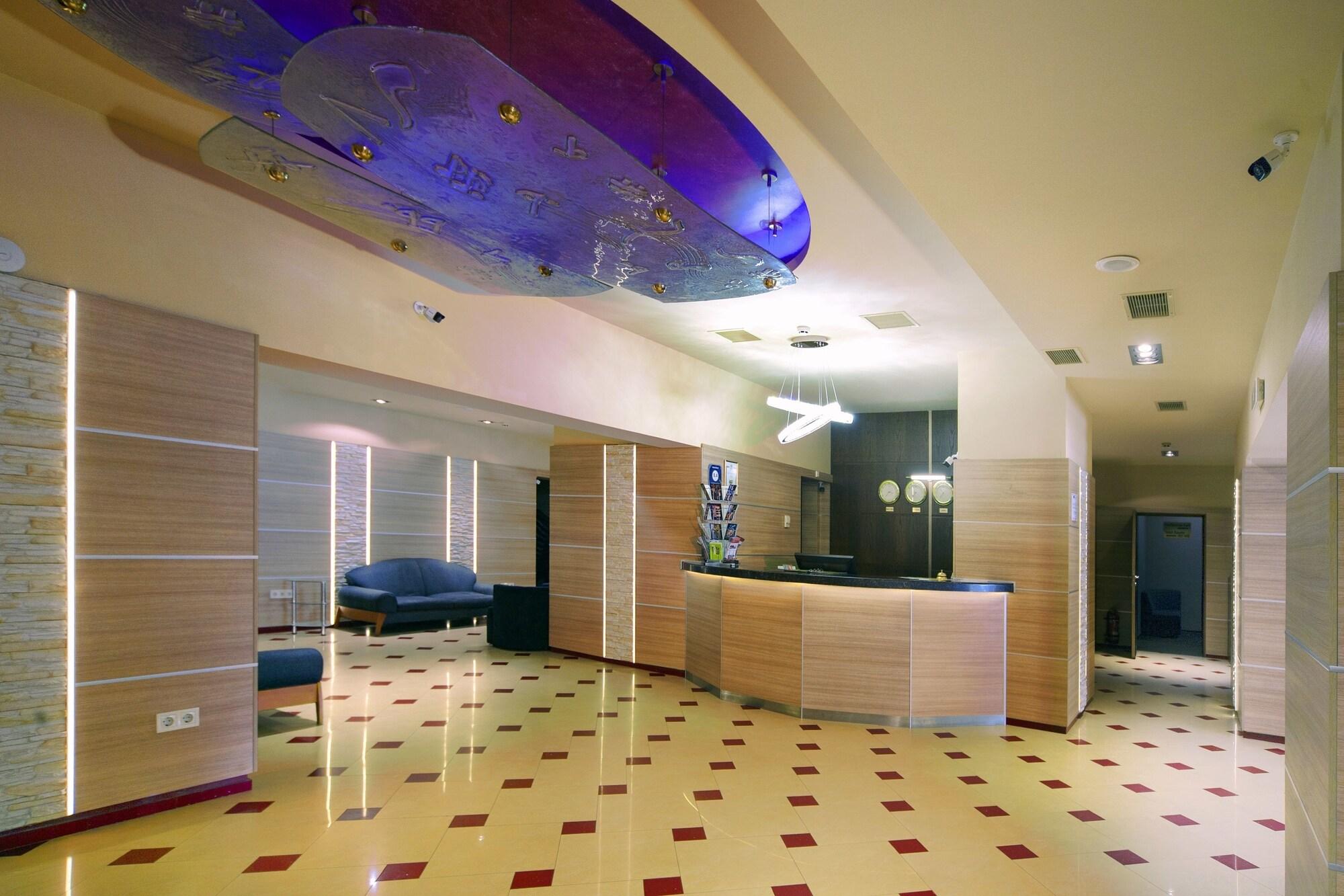 Vista Lobby Akord Business Hotel