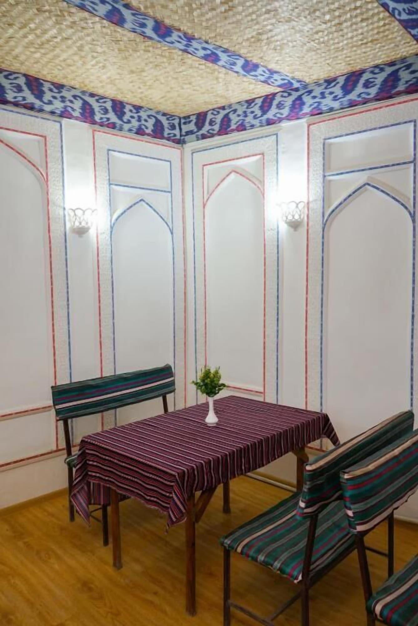 Instalaciones Recreativas B-House