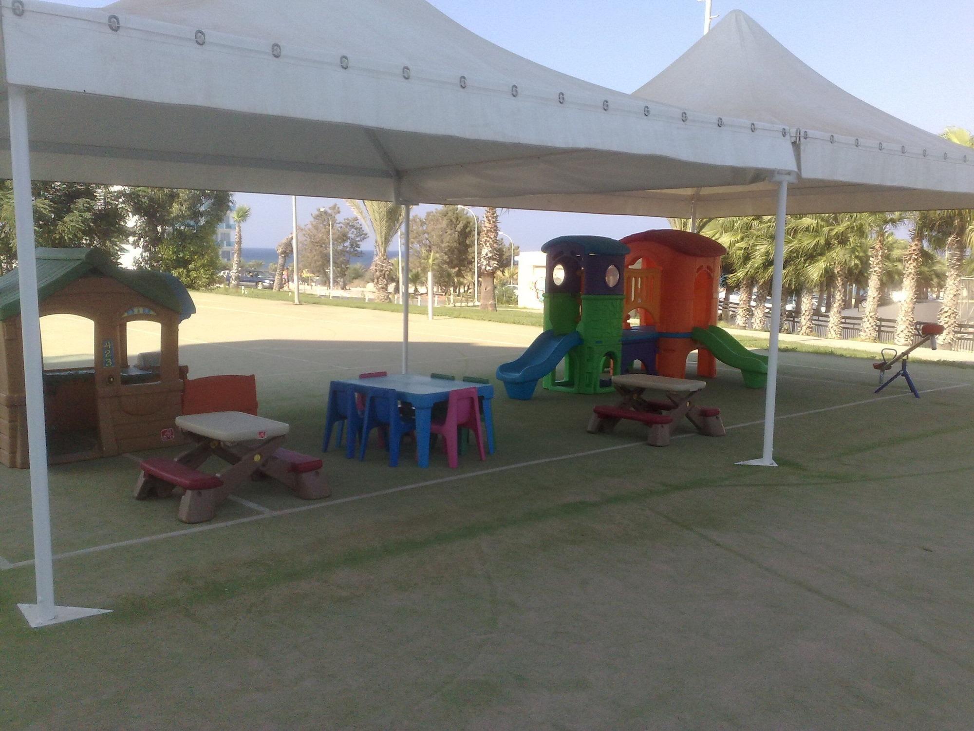Instalaciones Recreativas Vrissaki Hotel Apartments