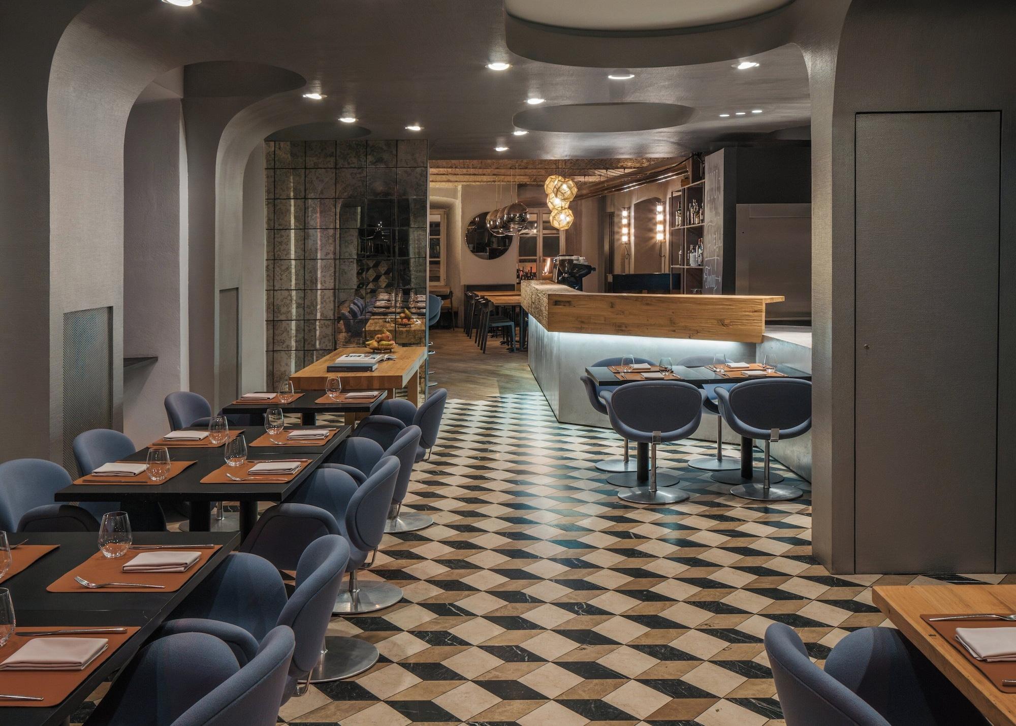 Restaurant Vander Urbani Resort – a Member of Design Hotels