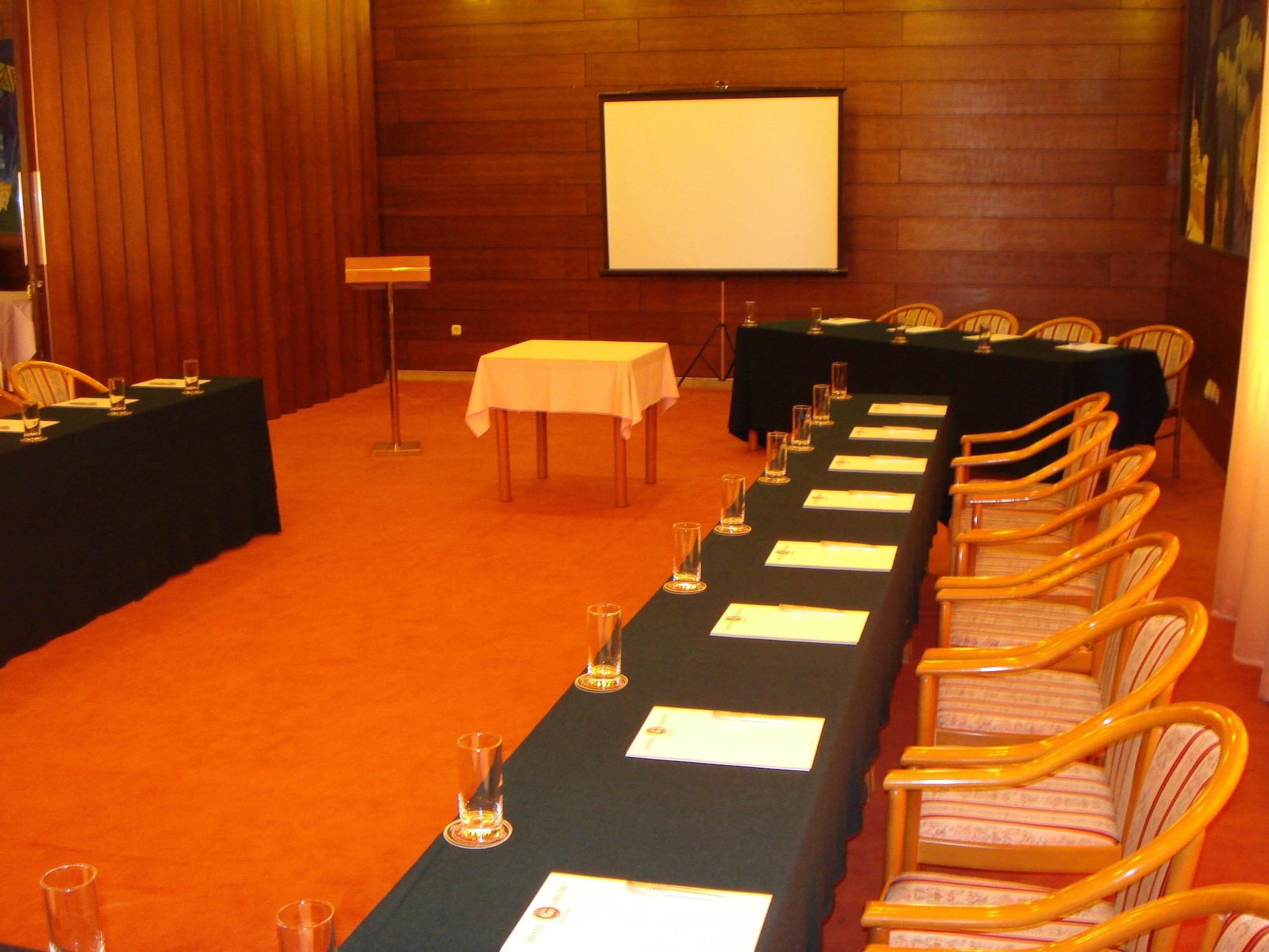 Sala de Reuniones Hotel Grand