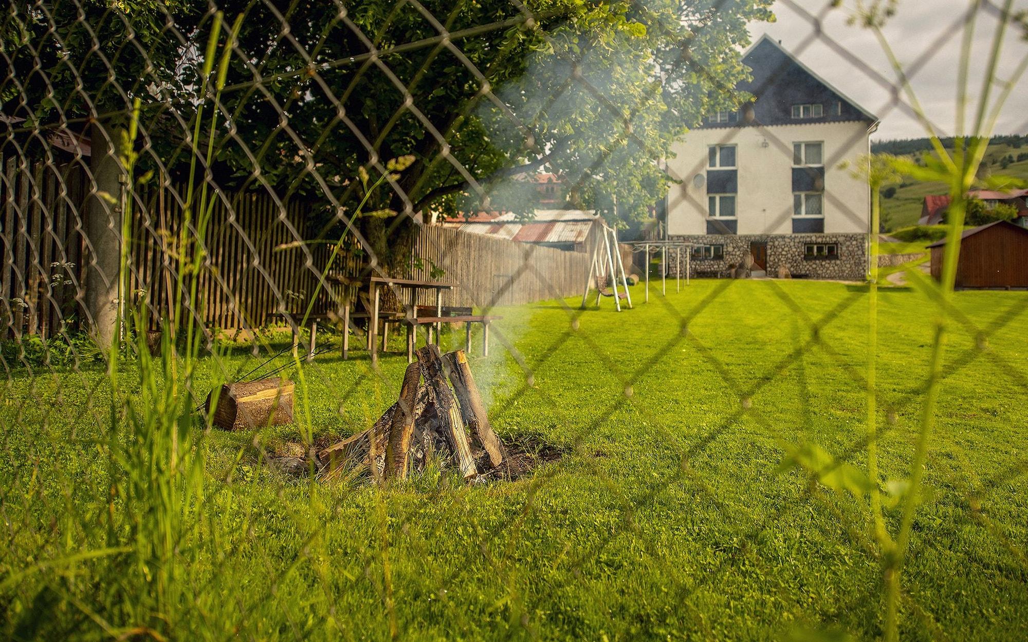 Vista Exterior Guest House Cyprian