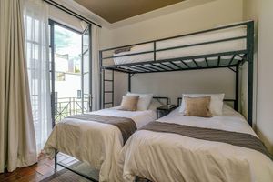 Alquiler Vacacional - Luxury condos I Parroquia View & Rooftop Jacuzzi I Paseo del Centro Condominio Boutique