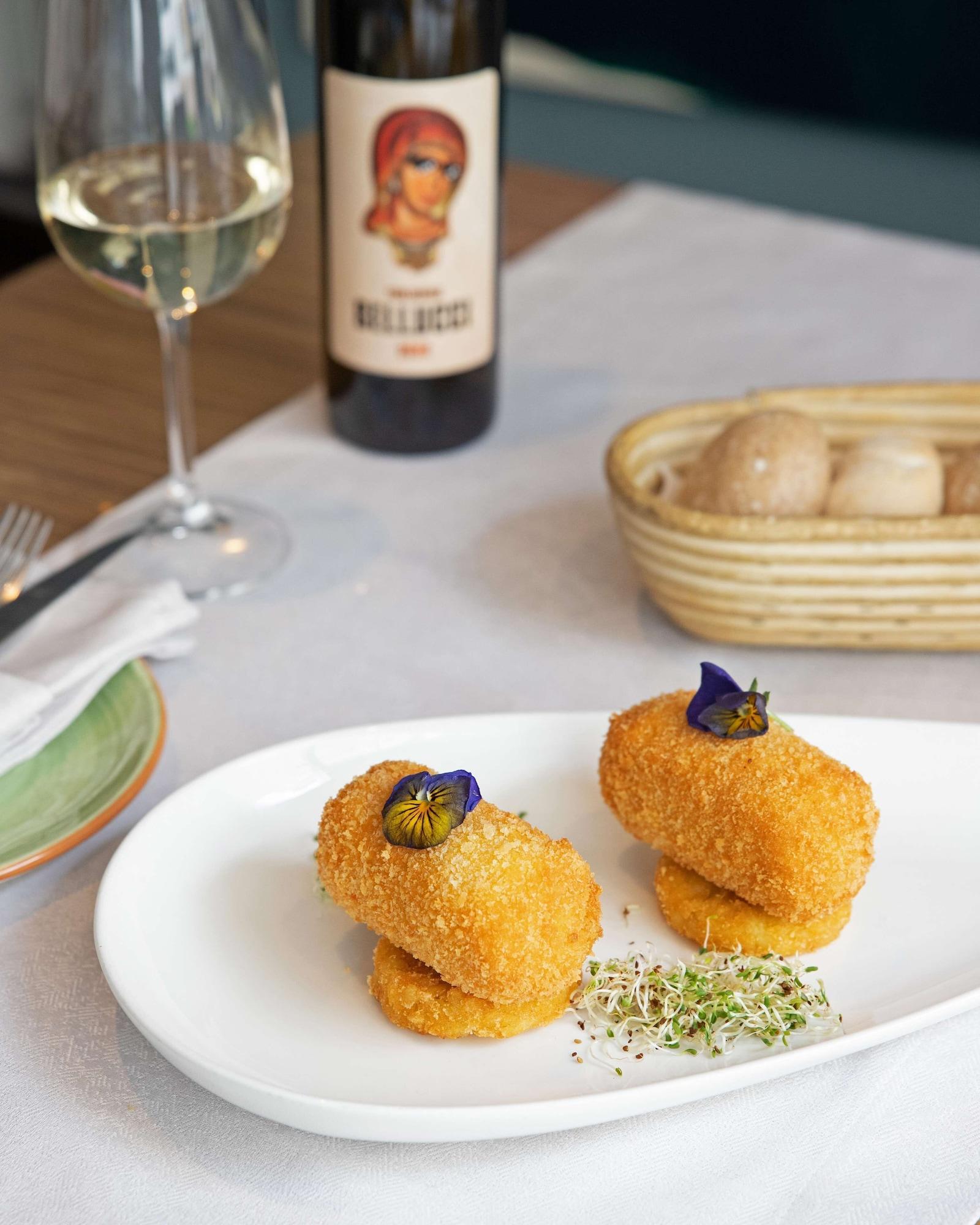 Restaurant Belgrade Art Hotel, a member of Radisson Individuals