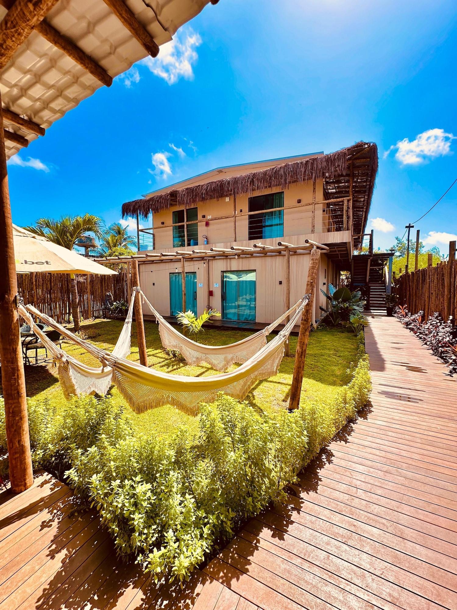 Vista da fachada POUSADA AMAR NORONHA