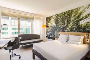 Alojamiento - Novotel Madrid Campo de las Naciones