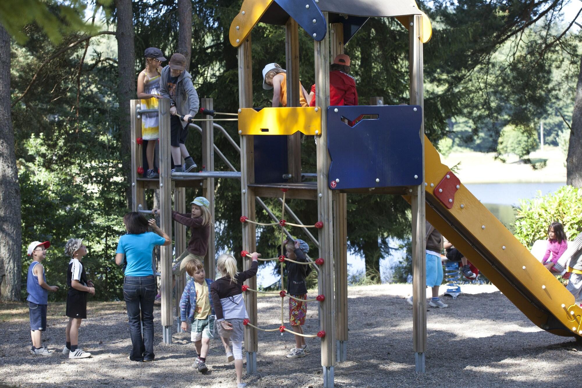 Instalaciones Recreativas VVF Corrèze Pays d'Eygurande