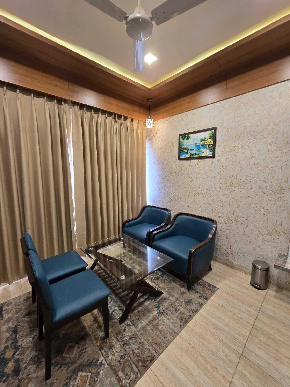 Varios Hotel The Grand Ladhukara