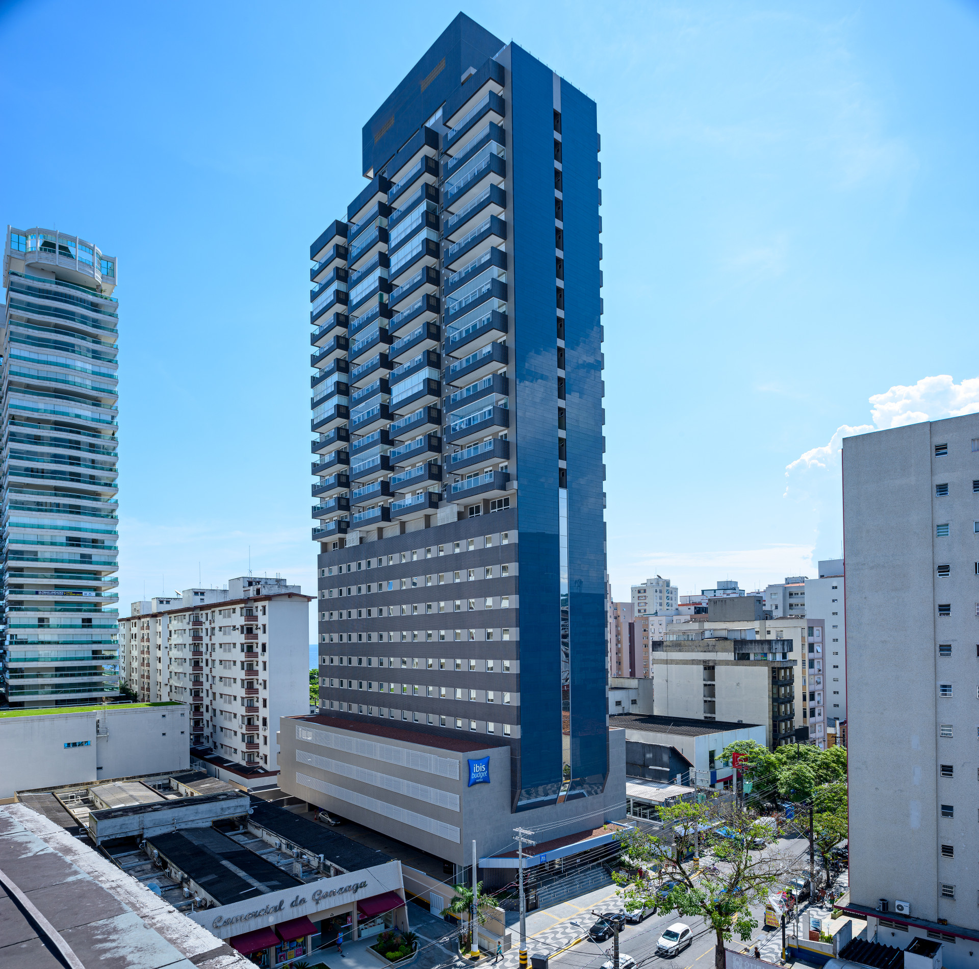 Vista Exterior Hotel Ibis Budget Santos Gonzaga