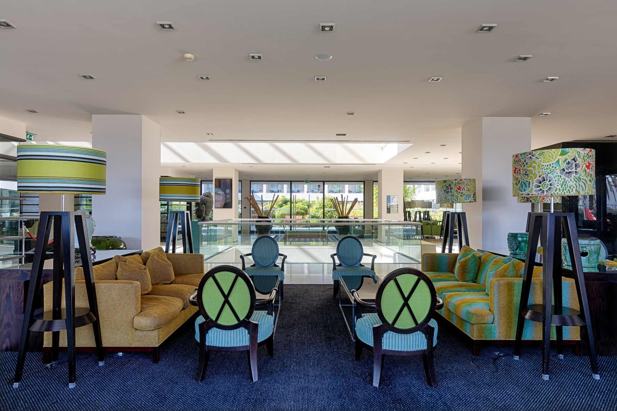 Vista Lobby Azoris Royal Garden