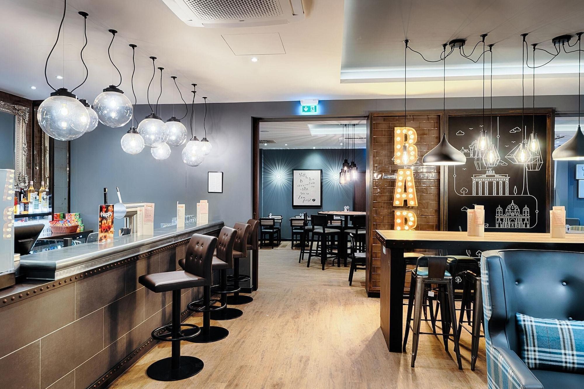 Bar/Salón Premier Inn Berlin City Süd