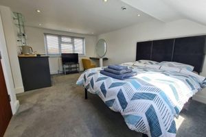 Alquiler Vacacional - St Albans Stylish Suite With Kitchenette