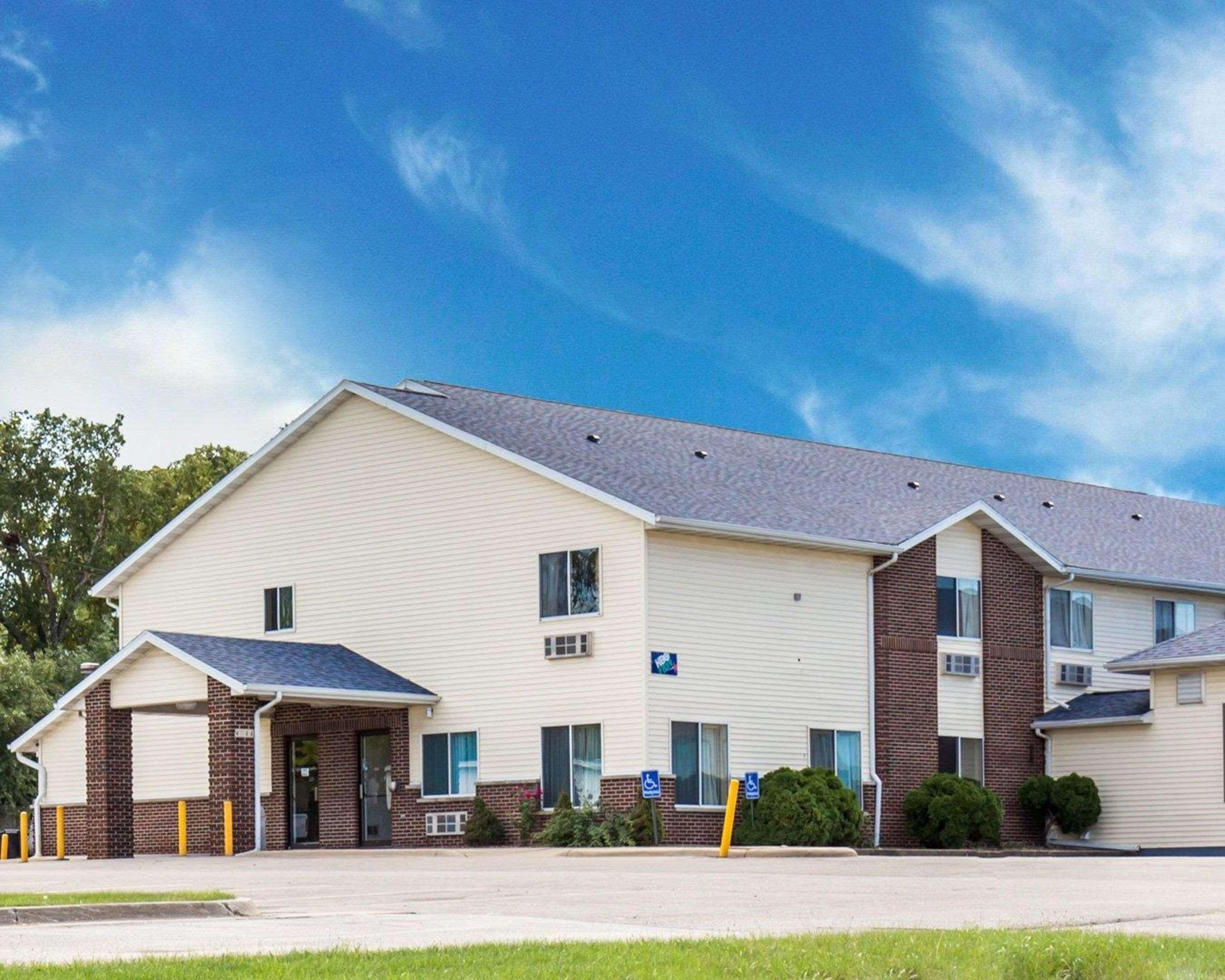 Vista Exterior Rodeway Inn