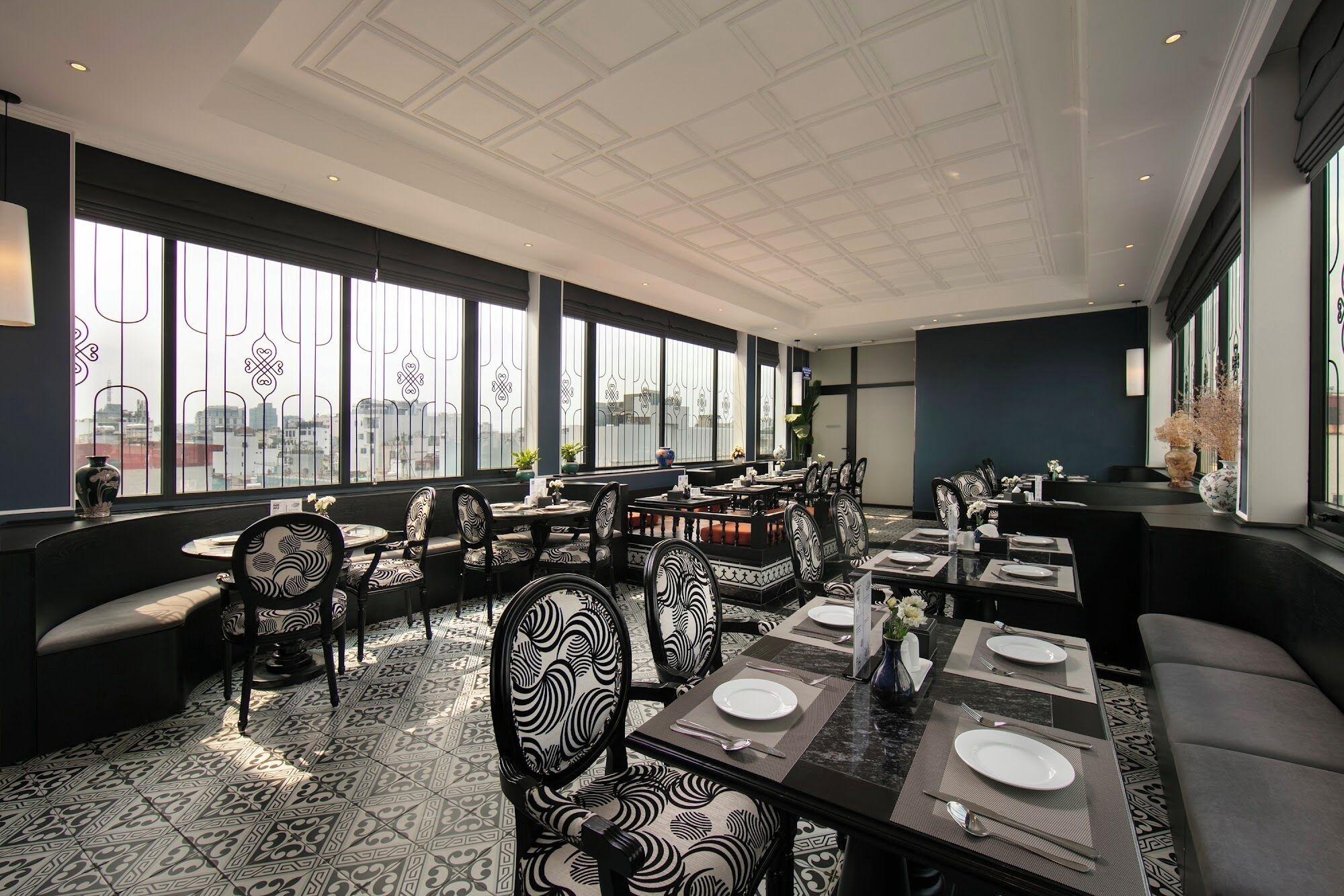 Restaurant Hanoi Le Chateau Hotel & Spa