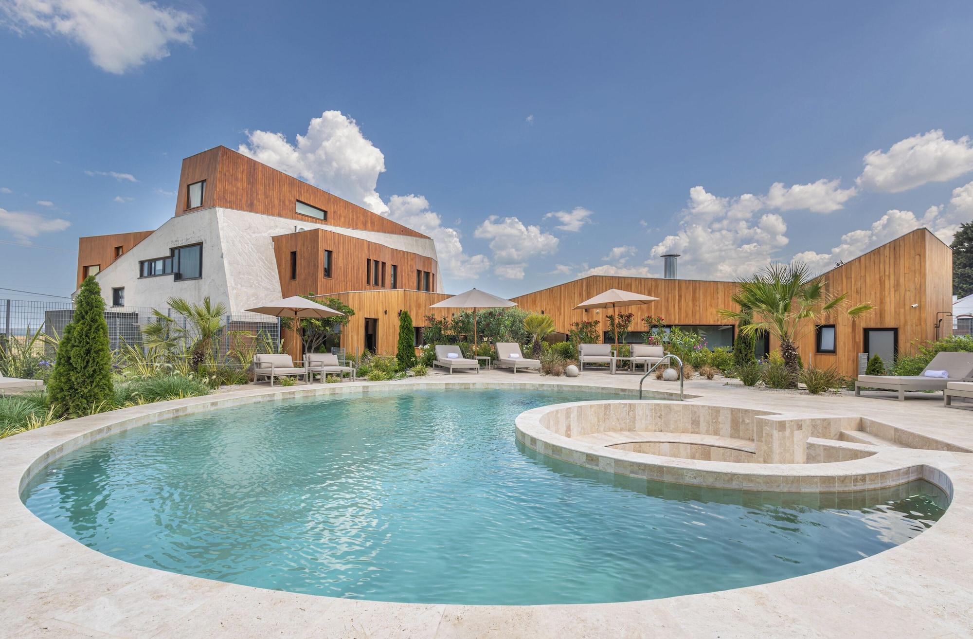 Vista Piscina Locus Solus Hotel Singular
