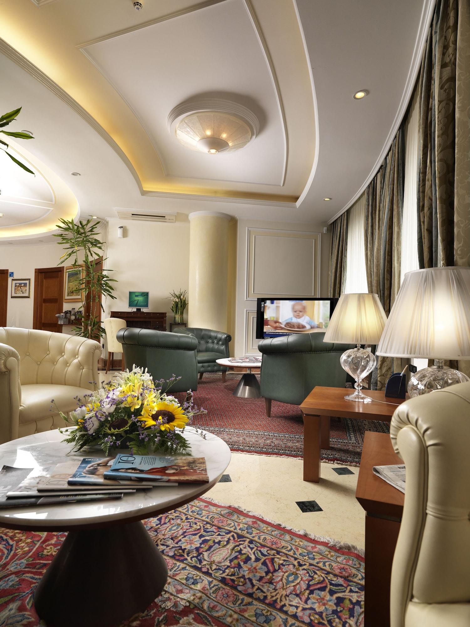 Vista Lobby Hotel ARISTON