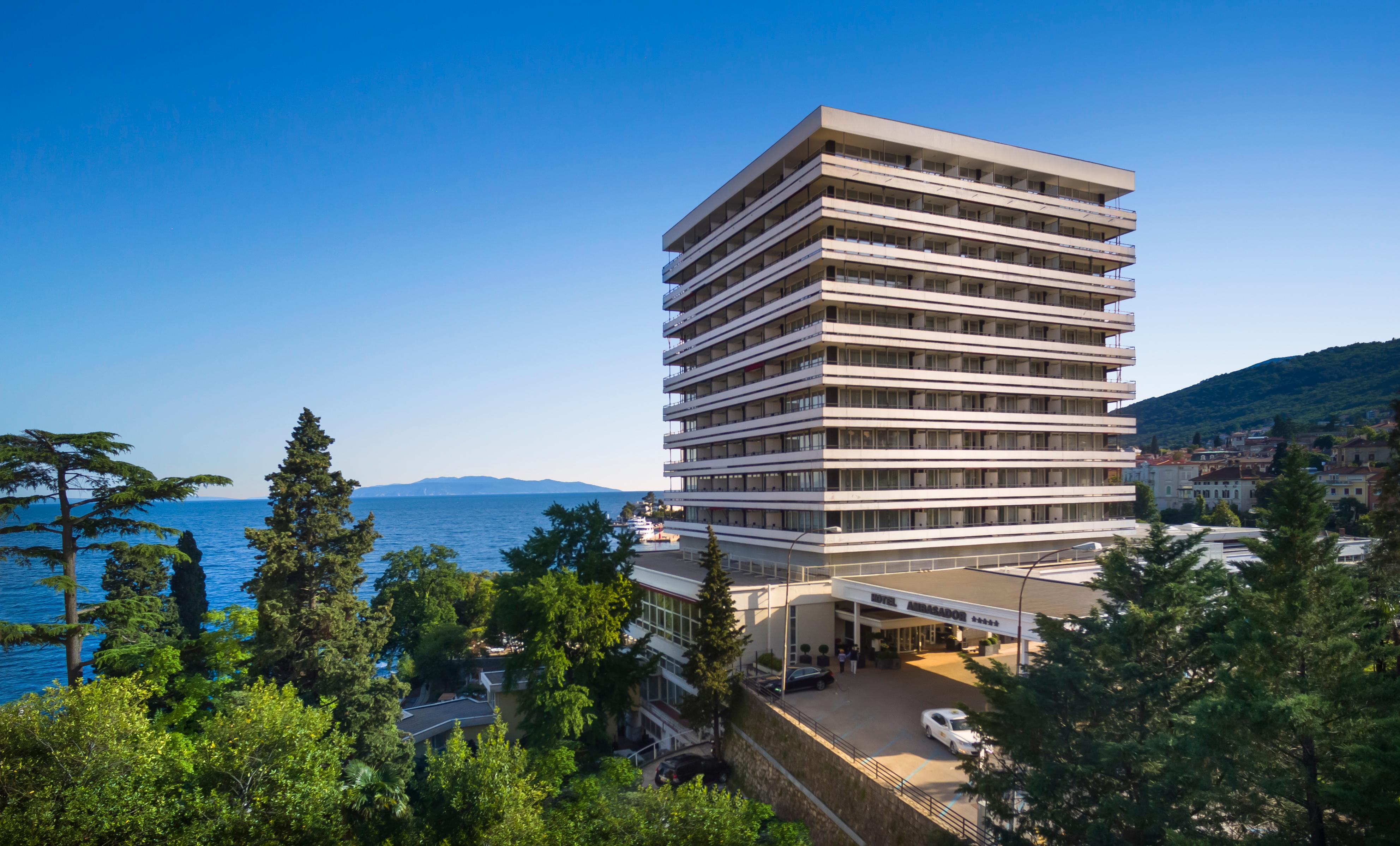 Vista Exterior hotel Ambasador - Liburnia