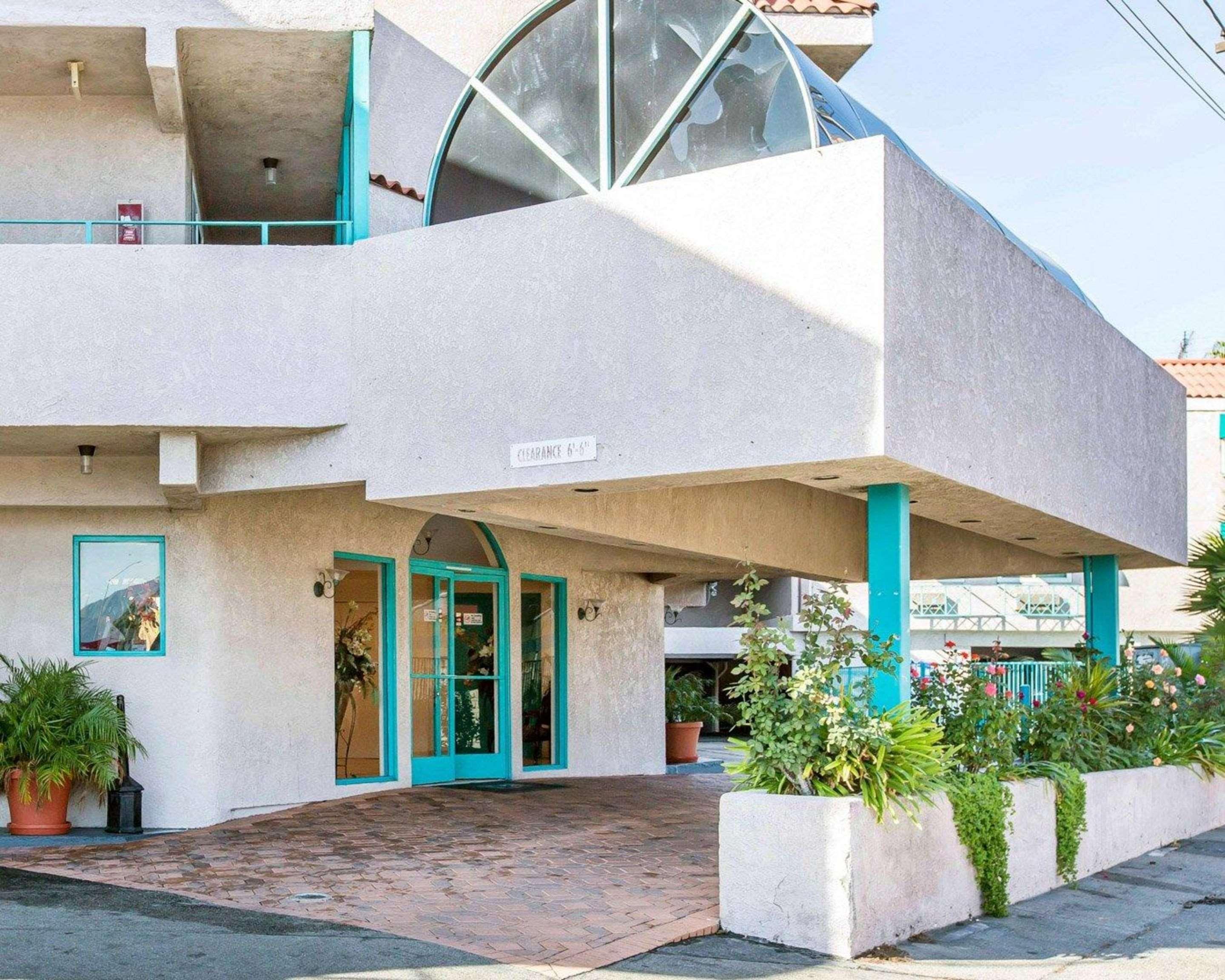 Vista Exterior Quality Inn Burbank Airport