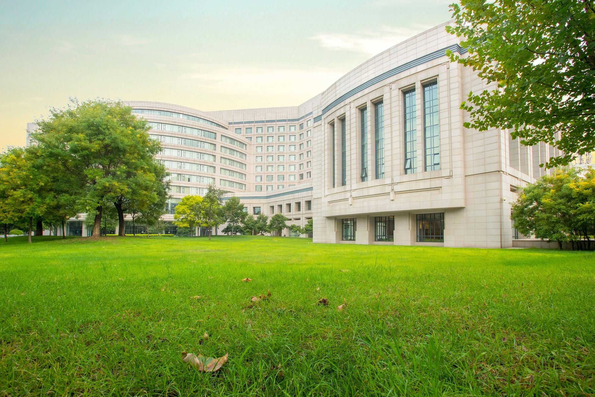 Vista Exterior Renaissance Tianjin Lakeview Hotel