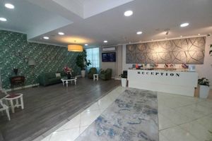 Alojamiento - Empire Hotel