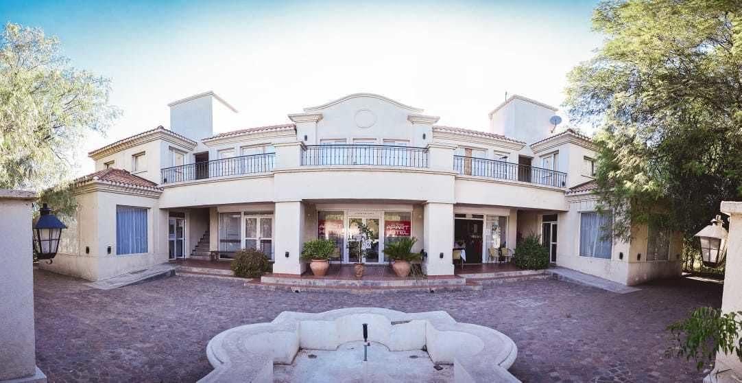 Varios Apart Hotel La Candida