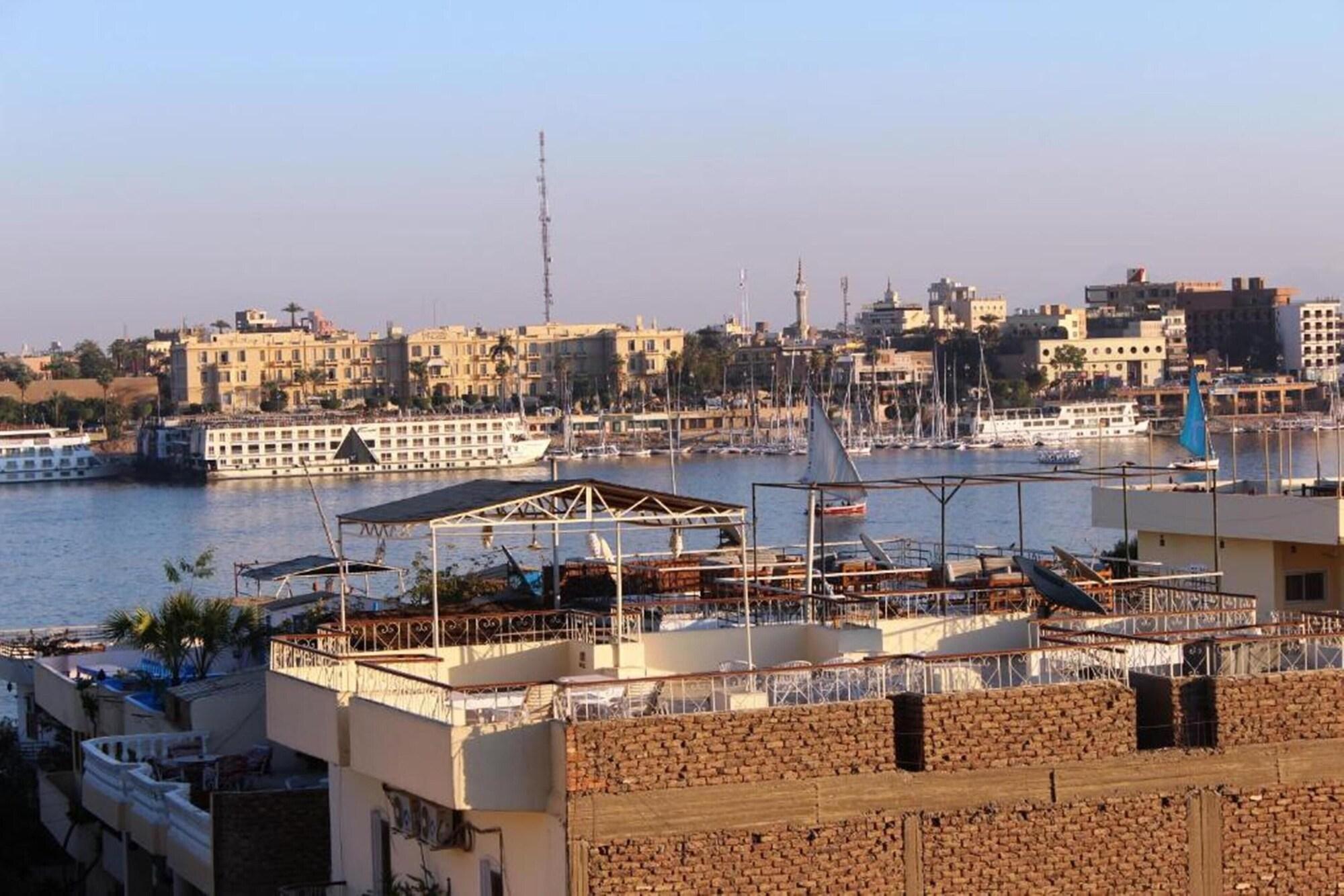 Vista Exterior Ramla Guest House