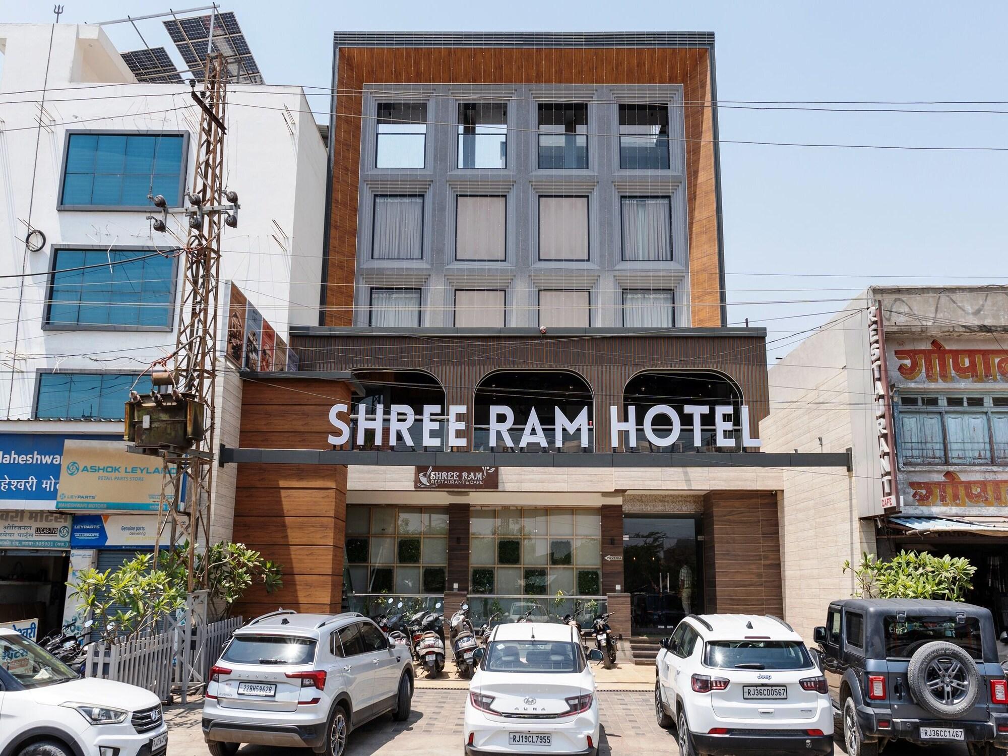 Vista Exterior Shree Ram Hotel