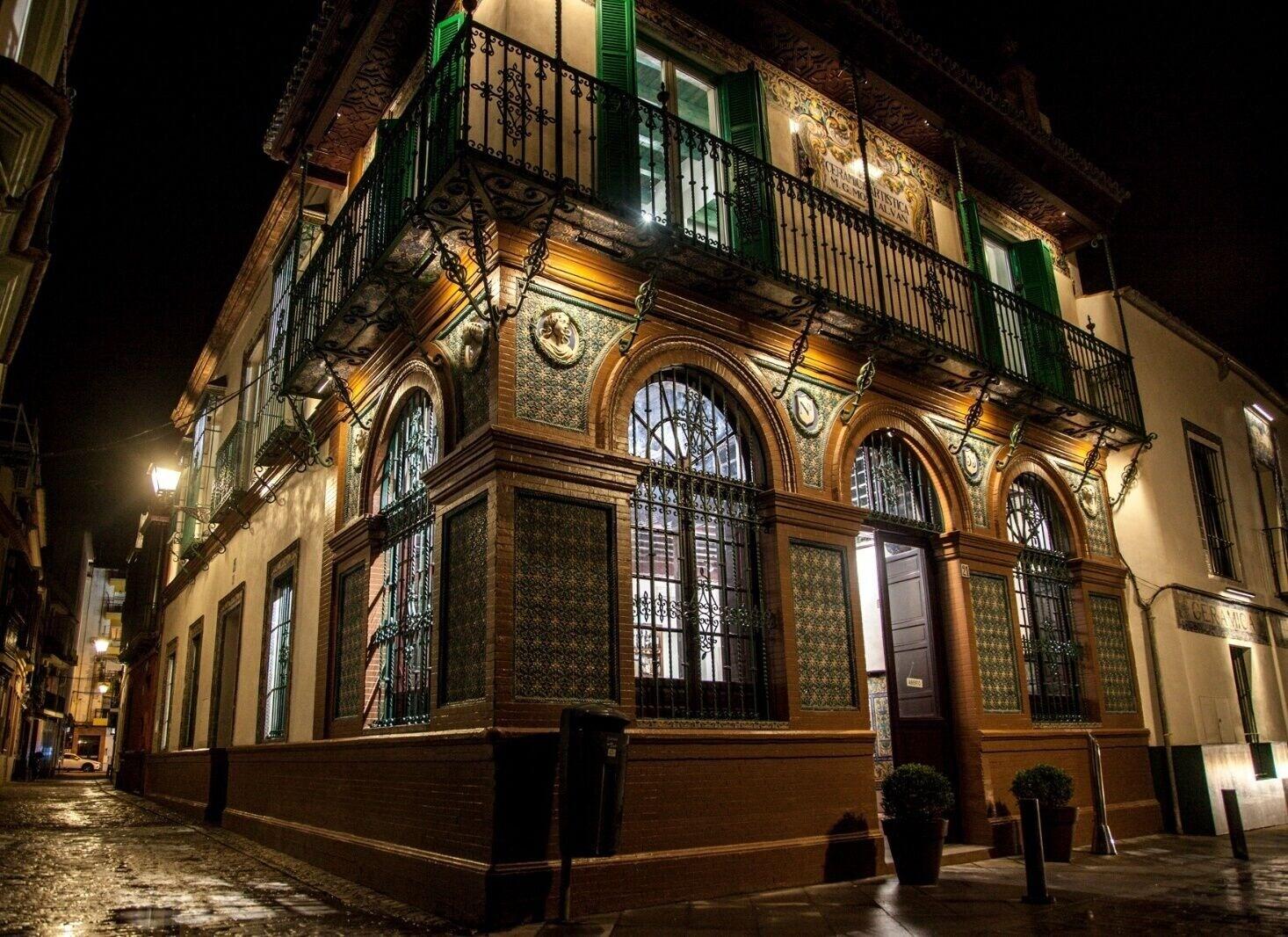 Varios Hotel Triana Montalván