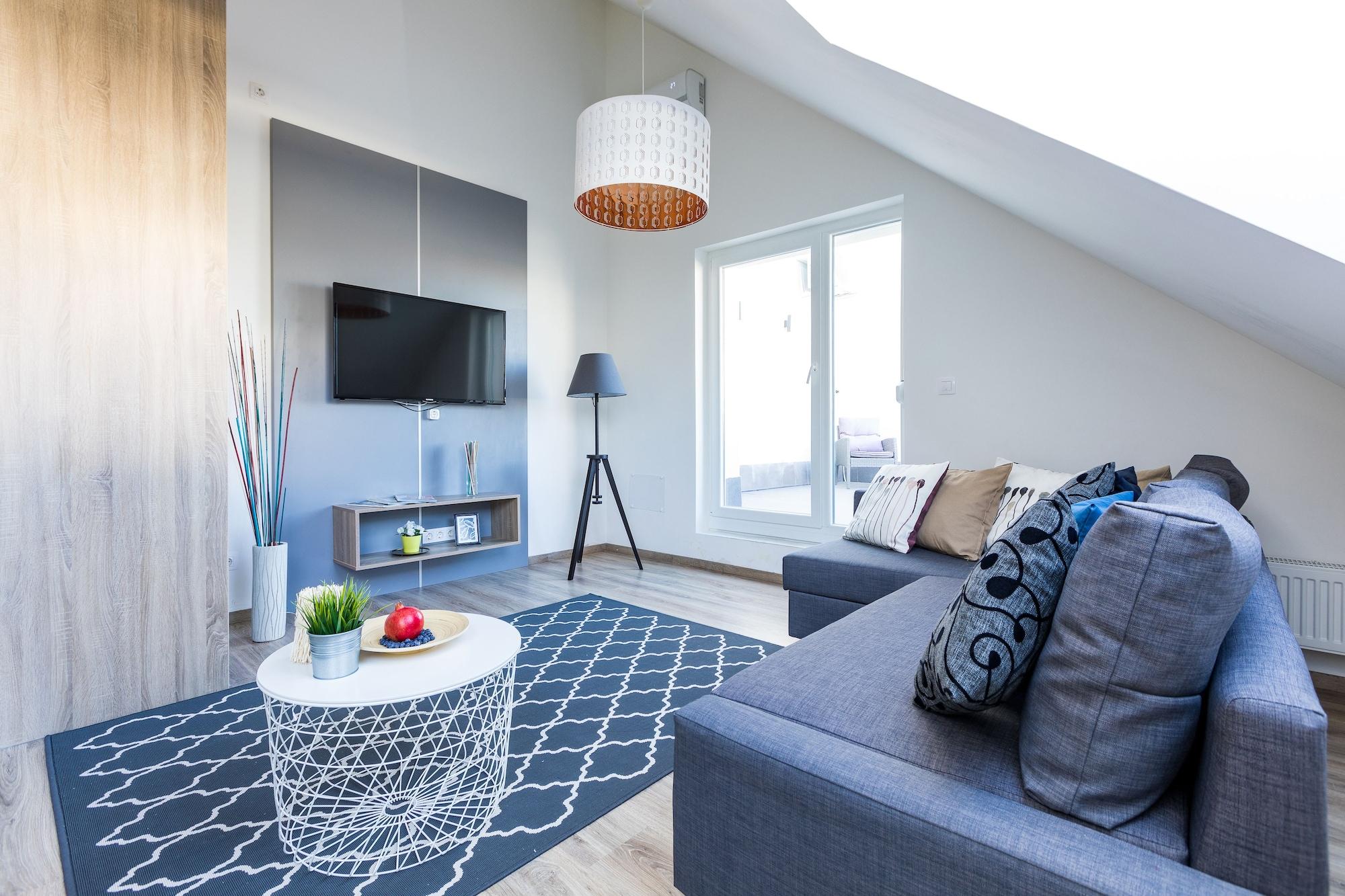 Varios Vagabond Corvin