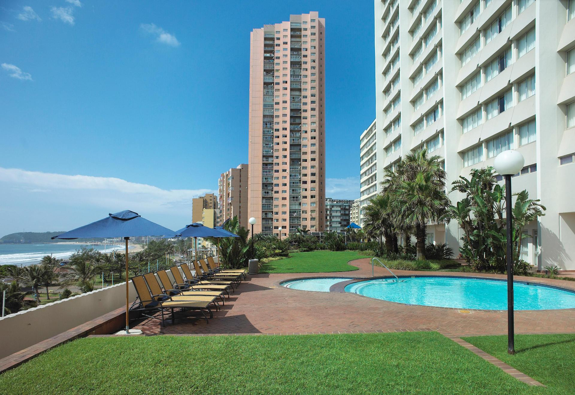 Vista Exterior Garden Court South Beach