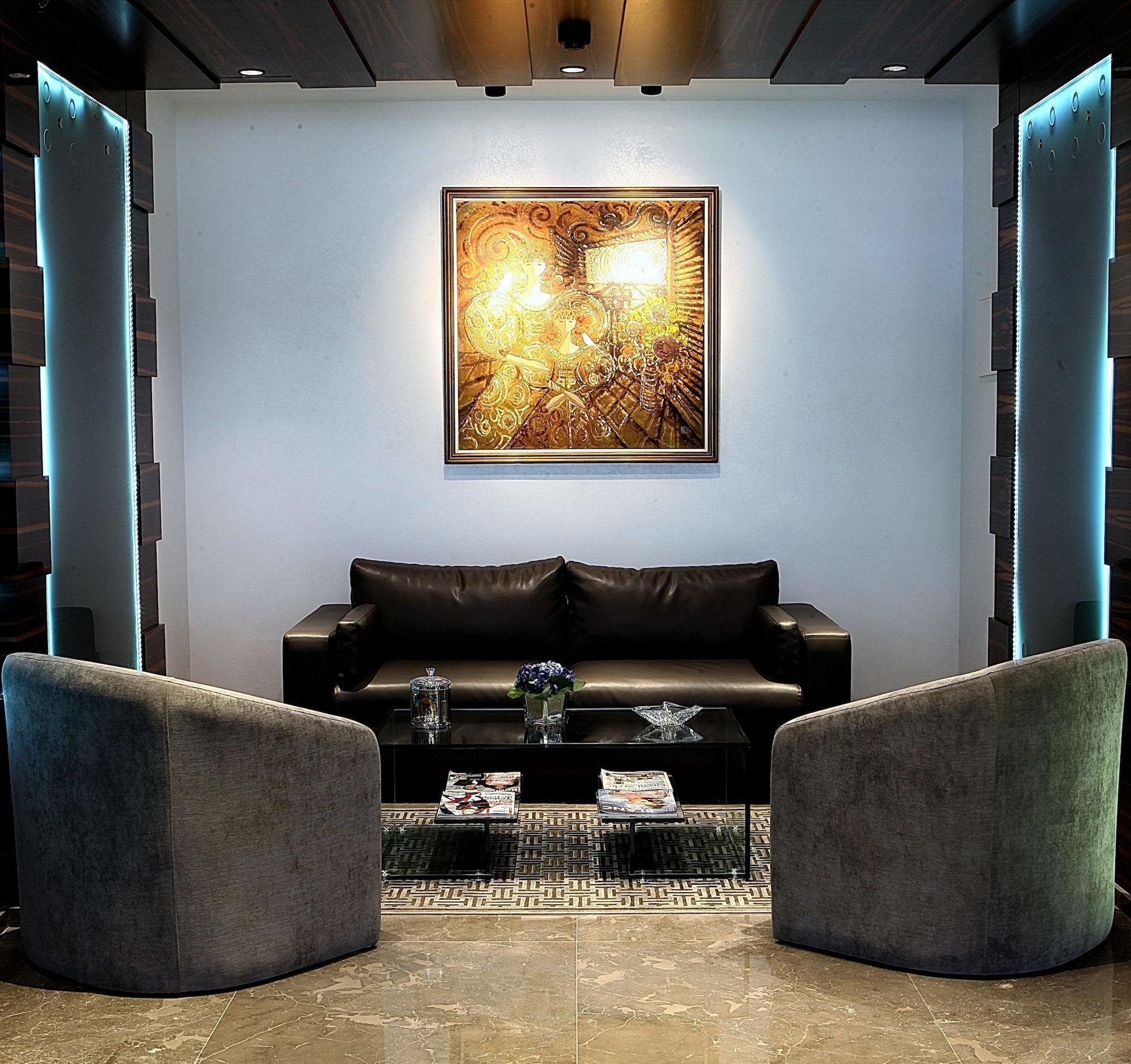 Vista Lobby Imperial Suites Hotel