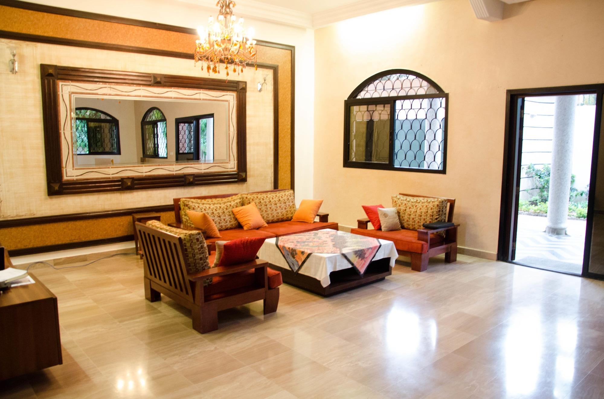 Sala de Reuniones Villa Mia Abidjan
