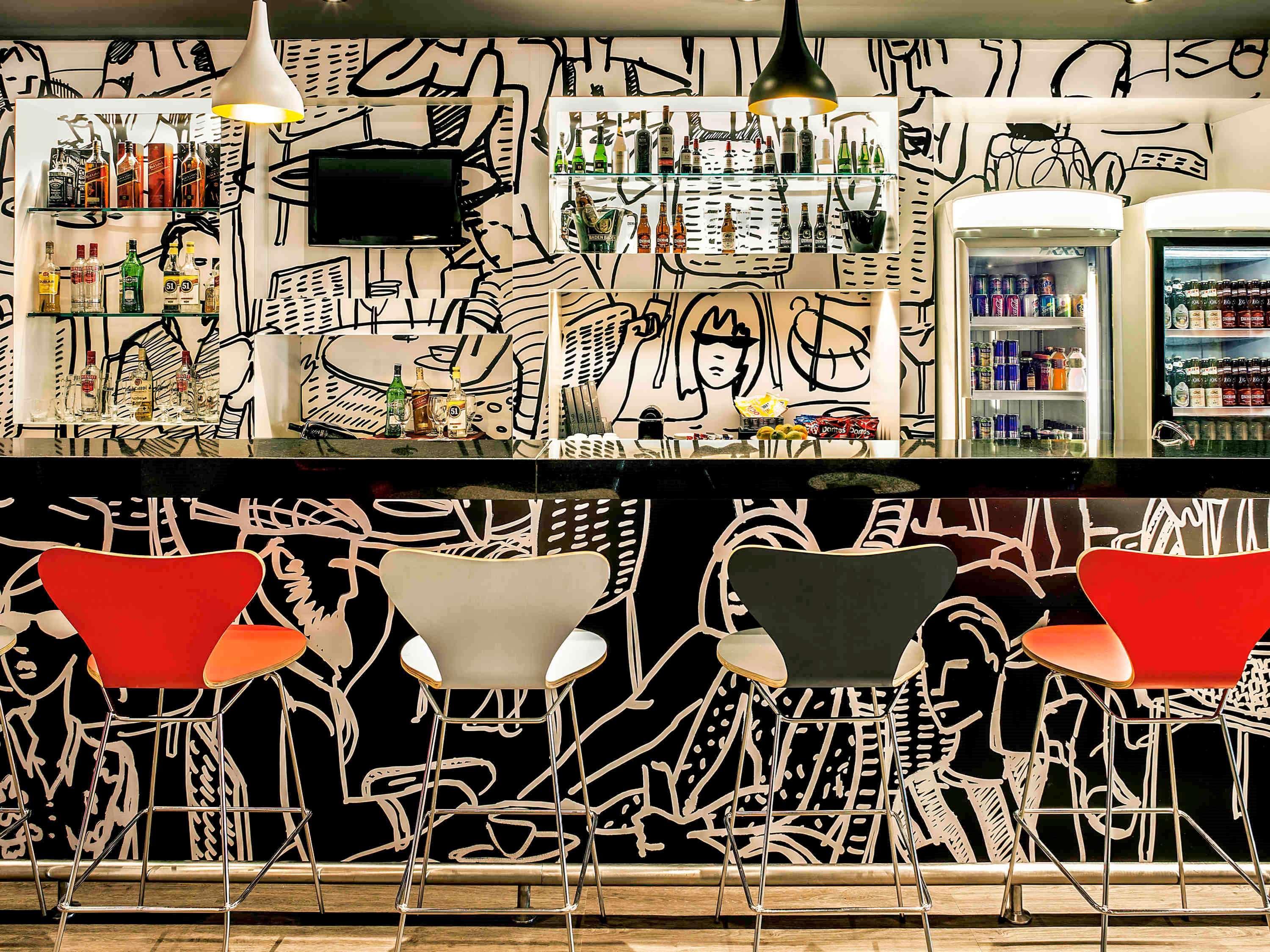 Bar/Salón ibis Macae