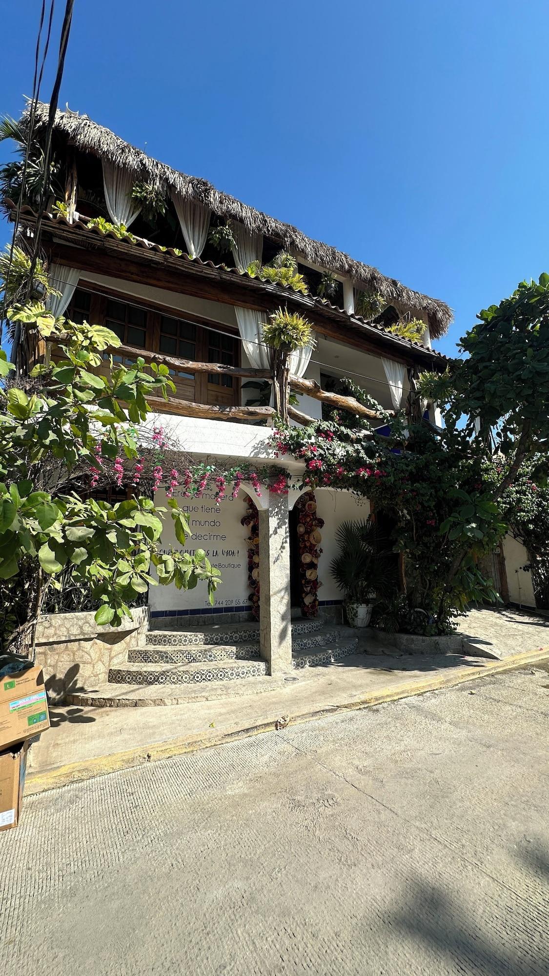 Vista Exterior Casa Jaguar