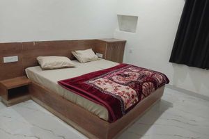 Alojamiento - Ladlee Palace Guest House