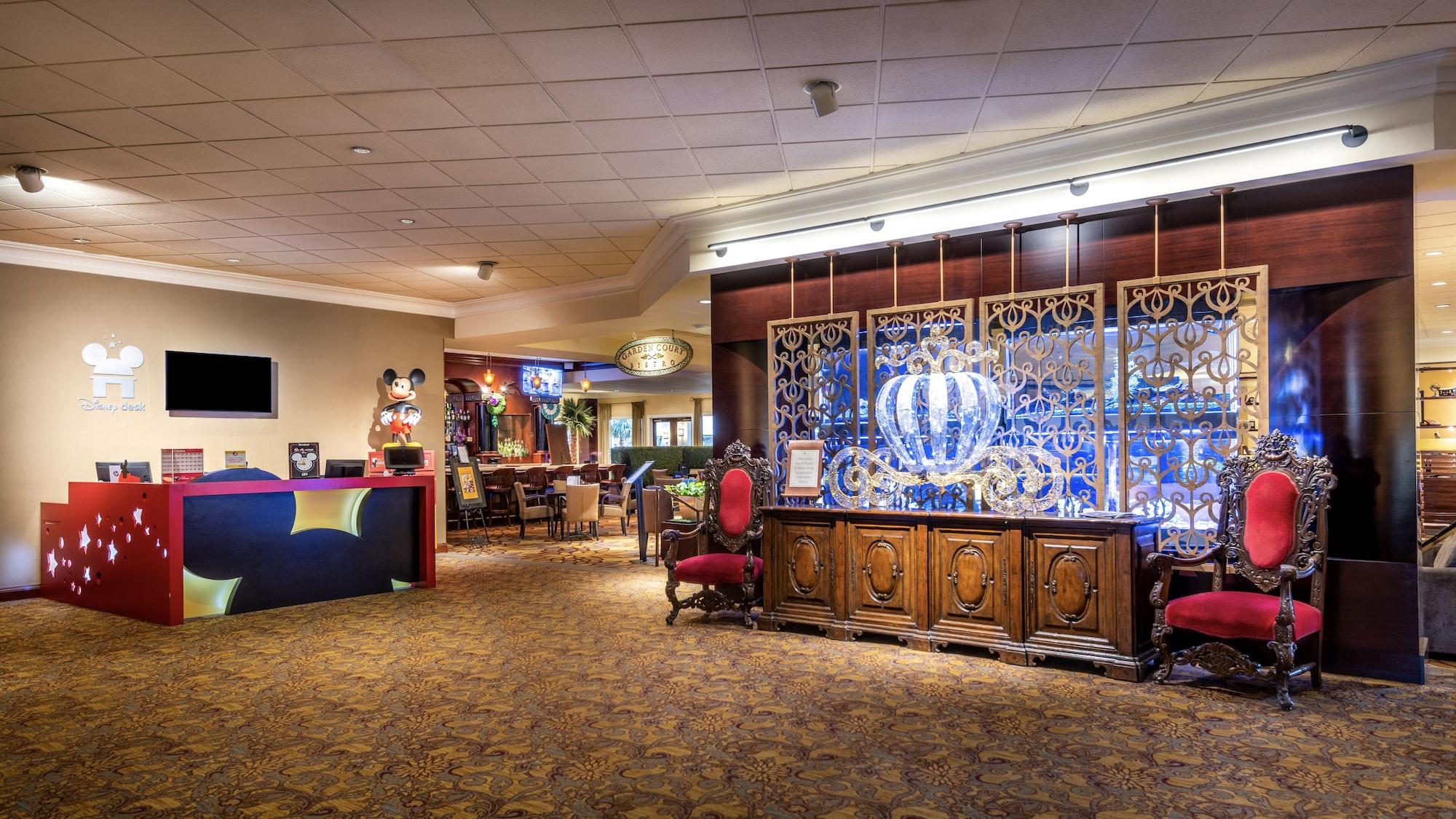 Vista Lobby Anaheim Majestic Garden Hotel